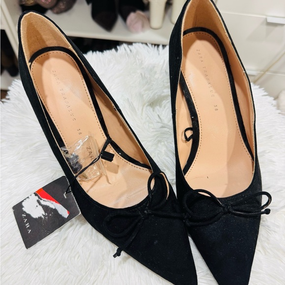 Zara Women's Black Pointed Toe Heels - Picture 1 of 4